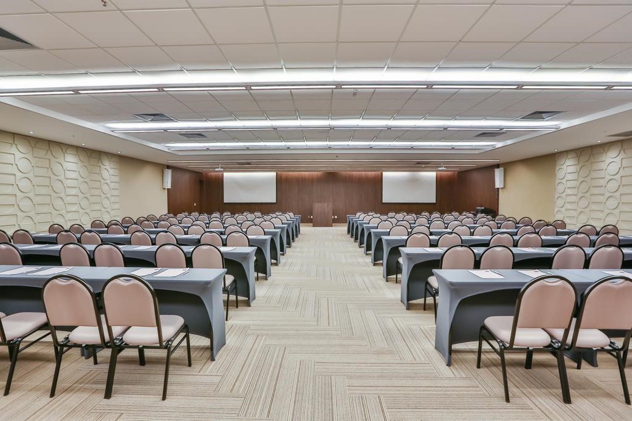 Transamerica Collection กัวยาเนีย ภายนอก รูปภาพ A typical conference room