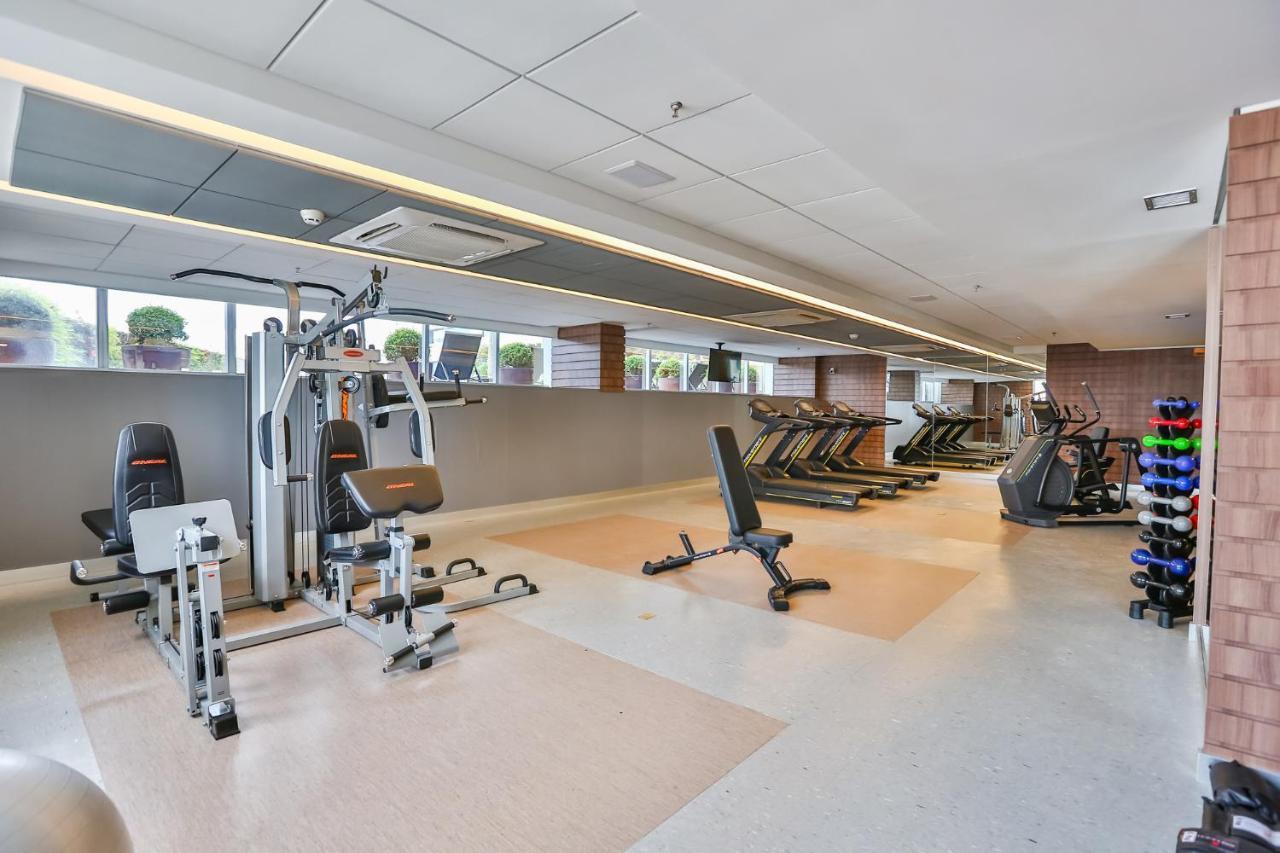 Transamerica Collection กัวยาเนีย ภายนอก รูปภาพ The gym at the 1018 building
